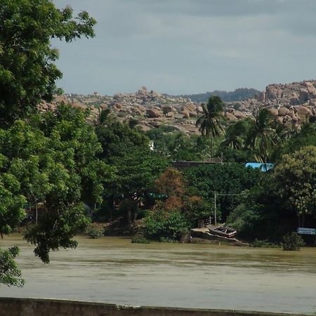 Shambhu Guest House Hampi Exterior foto